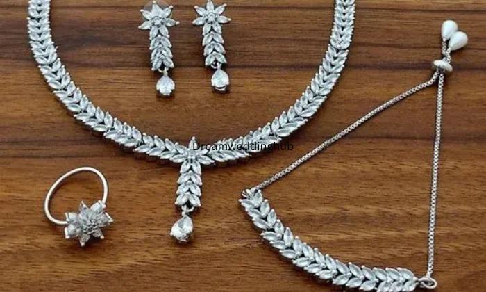 Om Jewellers  Best Jeweller